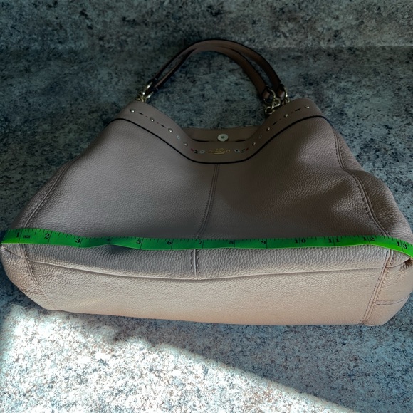 COACH FLORAL SINCHED SHOULDER PURSE - Picture 7 of 15